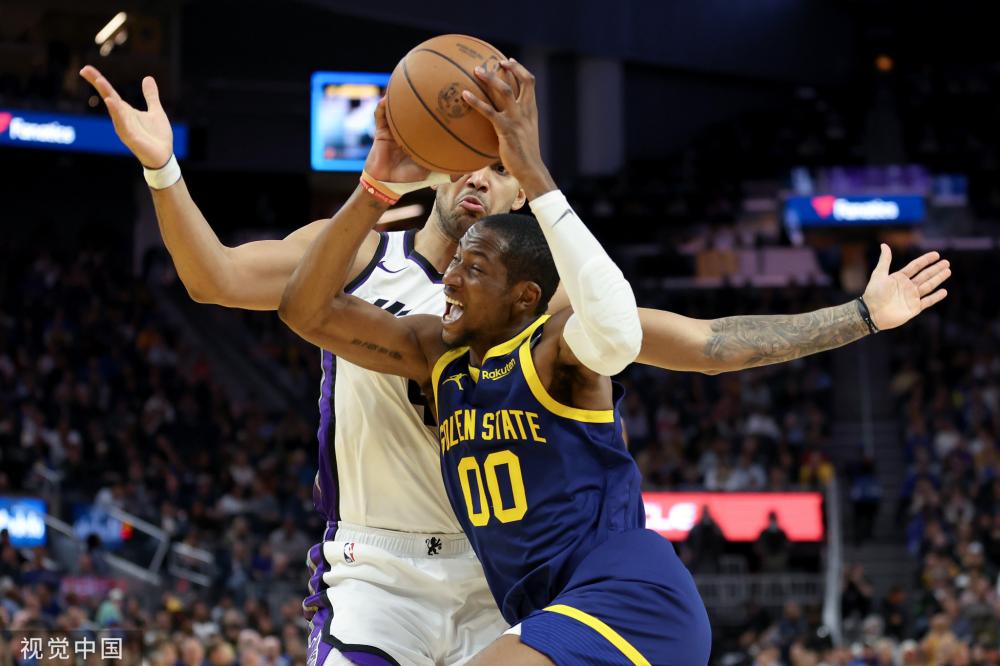 激烈的足球 激烈的足球